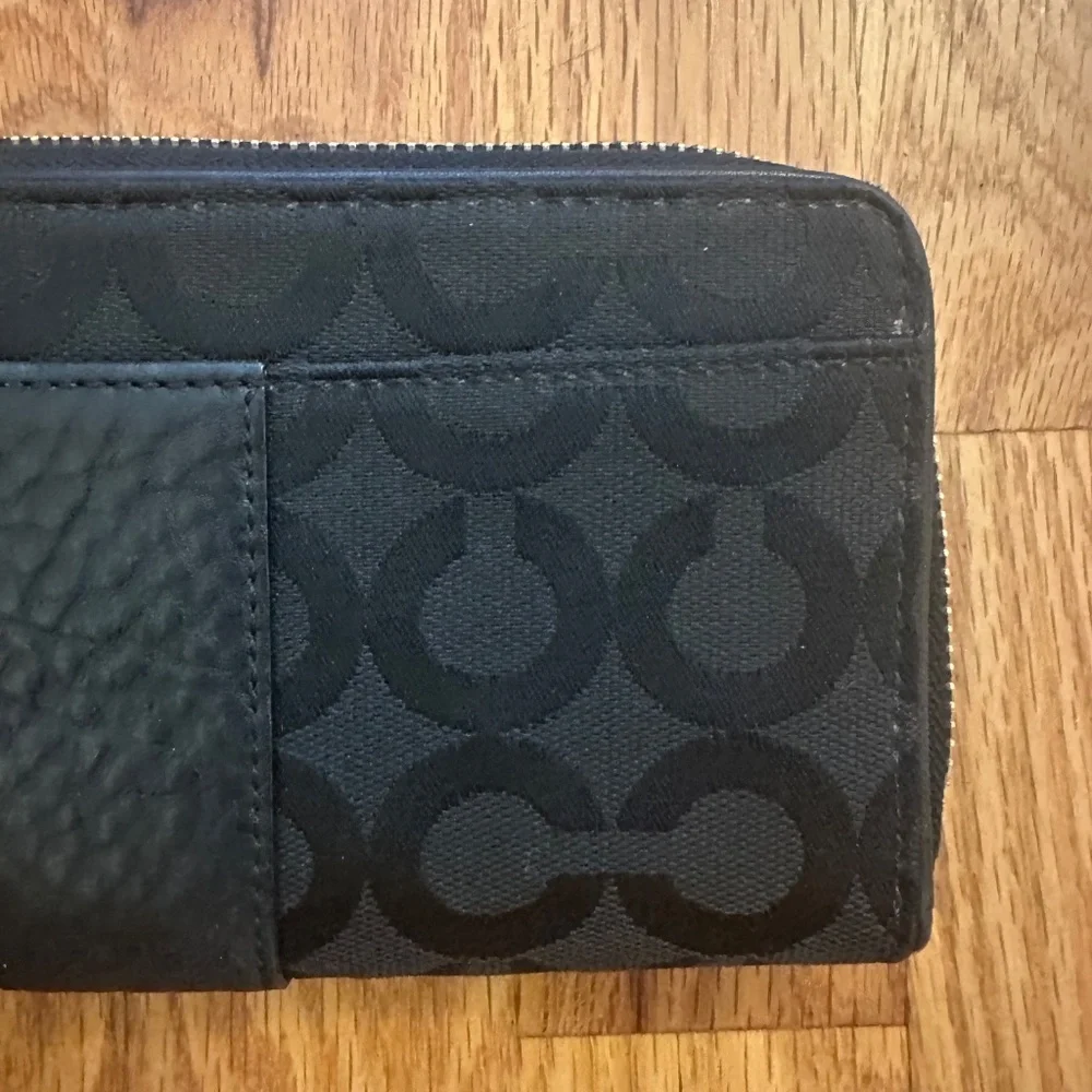 Coach sleek black